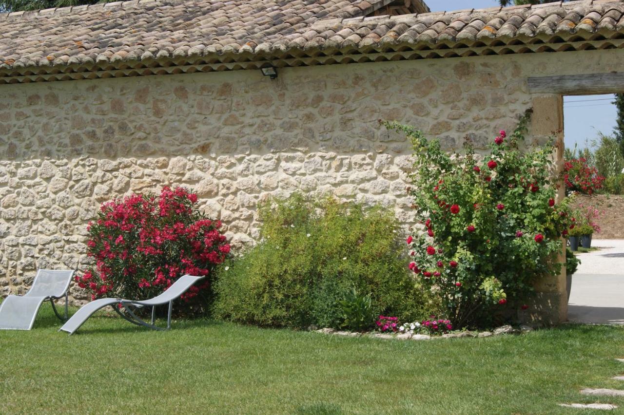 Gites Dans Mas En Pierres Robion en Luberon Exterior foto